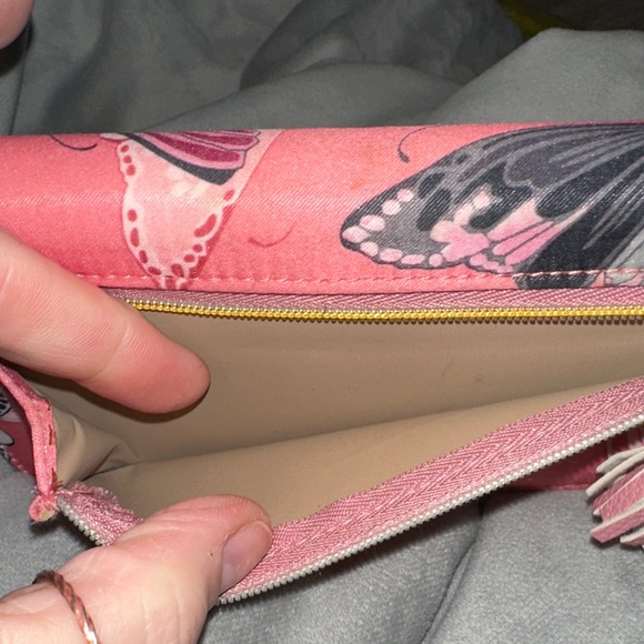NWOT Buxton Pink Butterfly Wallet gold accents tassel holds 12 cards and has pen - Picture 5 of 7